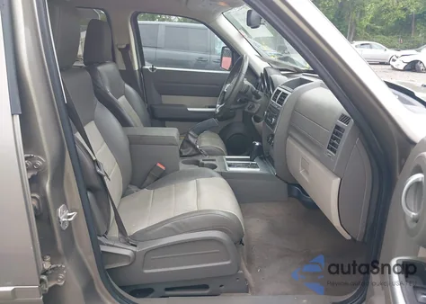 2007 Dodge Nitro Slt/Rt z USA, uszkodzony, nr VIN 1D8GT58K07W735904